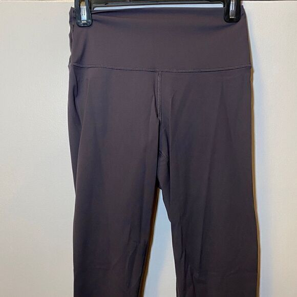 EVERLANE ReNew High Waist Leggings Gray-Plum Women’s Size Medium - Picture 3 of 4